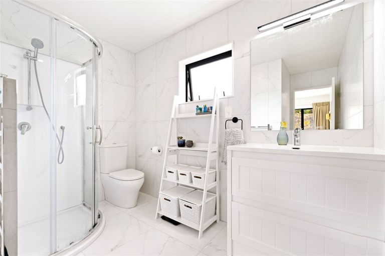 Photo of property in 66b Donovan Avenue, Massey, Auckland, 0614