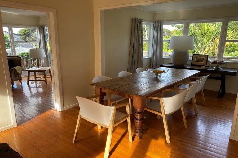 Photo of property in 23 Hogans Road, Glenfield, Auckland, 0629