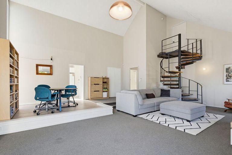 Photo of property in 8 Buller Place, Westbrook, Palmerston North, 4412