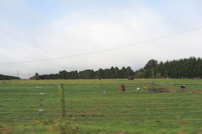 Photo of property in 13 Woodlands Cemetery Road, Woodlands, Invercargill, 9871