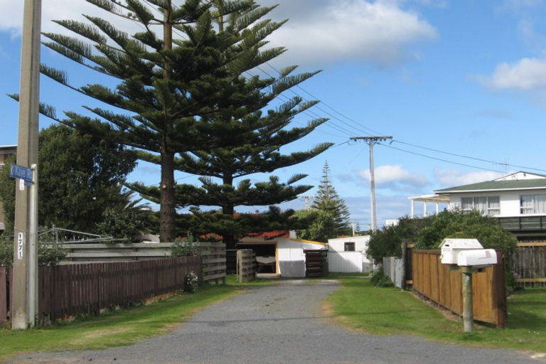 Photo of property in 12 Kaye Road, Pataua North, Parua Bay, 0175