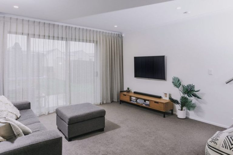 Photo of property in 7 Plover Road, Hobsonville, Auckland, 0616