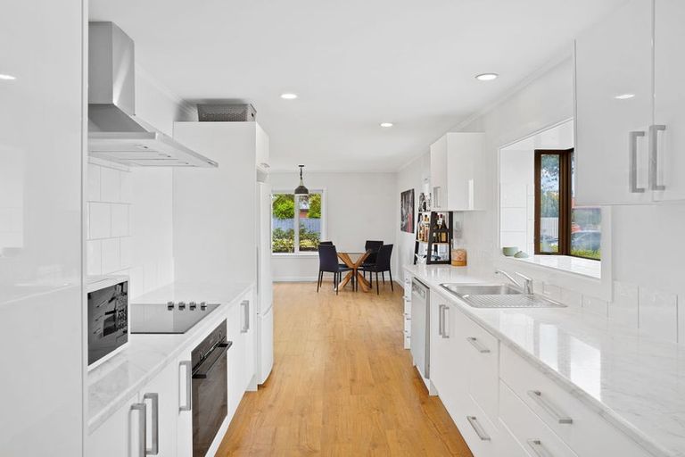Photo of property in 45 Emlyn Place, Avondale, Christchurch, 8061