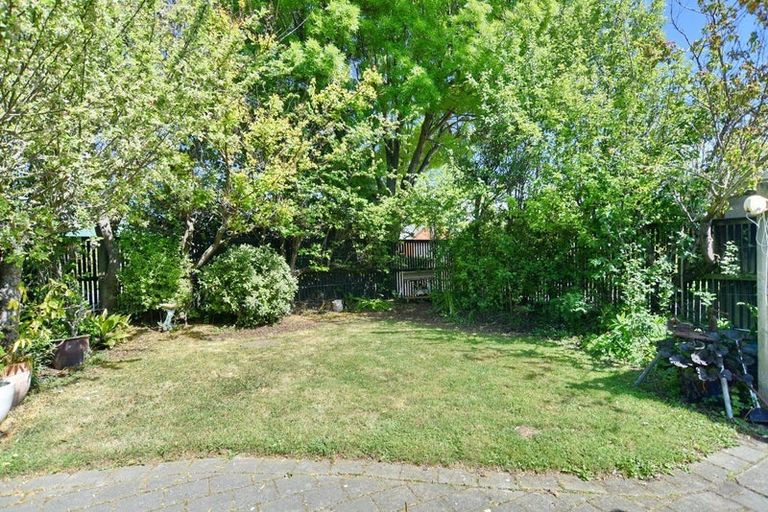 Photo of property in 12b Golding Avenue, Rangiora, 7400