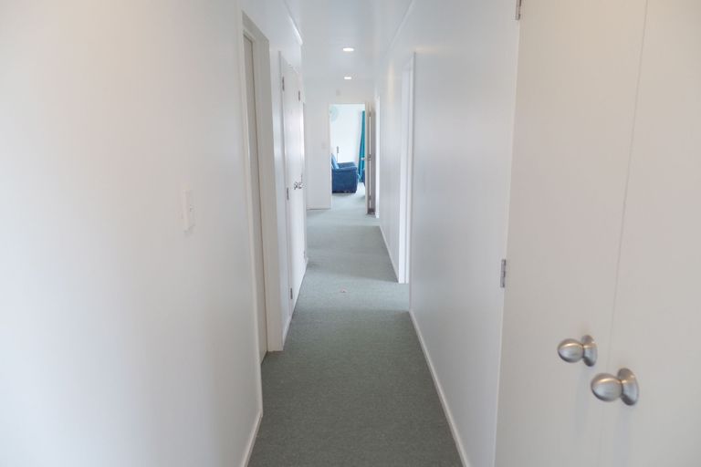 Photo of property in 3a Waterview Road West, Takanini, 2112