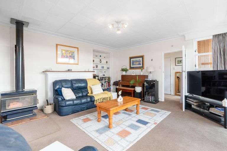 Photo of property in 52 Gladstone Road North, Mosgiel, 9024