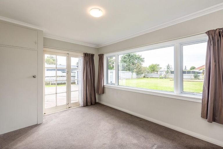 Photo of property in 43 Liverpool Street, Levin, 5510