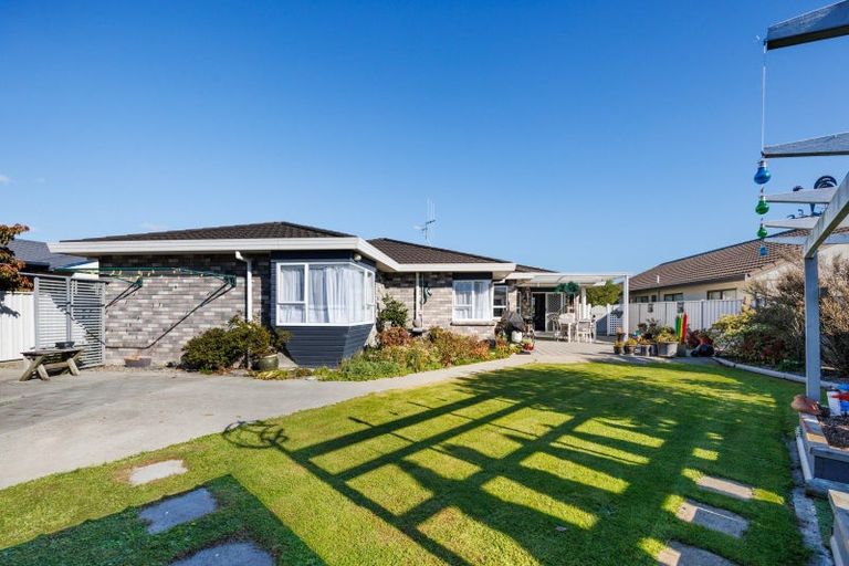 Photo of property in 12 Lancewood Lane, Roslyn, Palmerston North, 4414