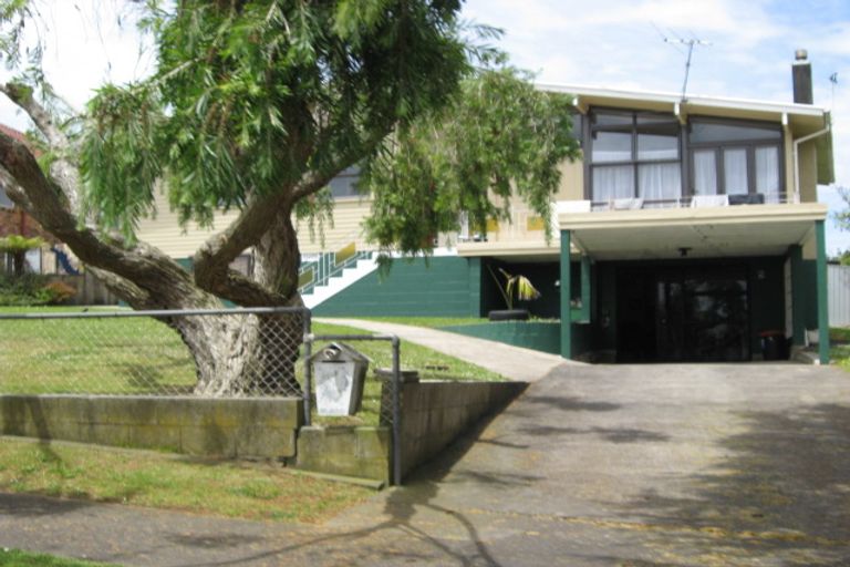 Photo of property in 5 Leeson Place, Mangere, Auckland, 2022