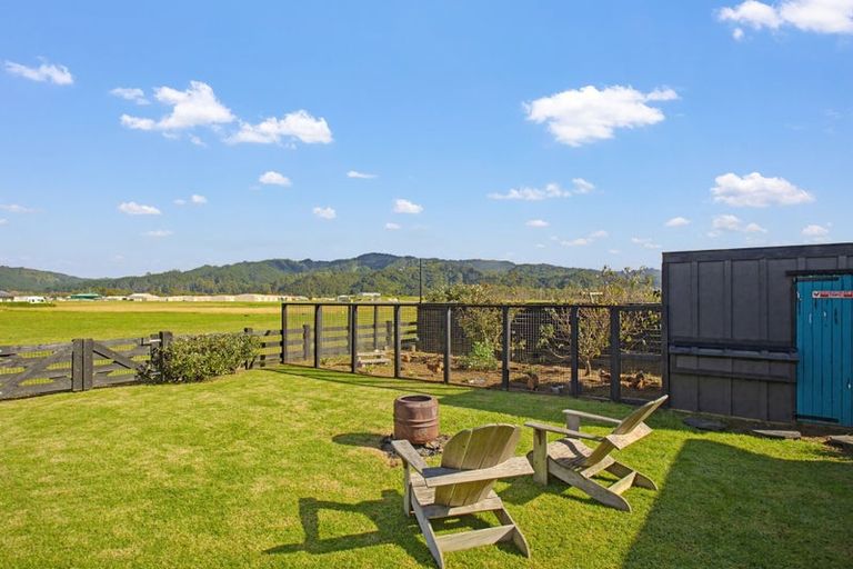 Photo of property in 5 Bravo Place, Whitianga, 3510