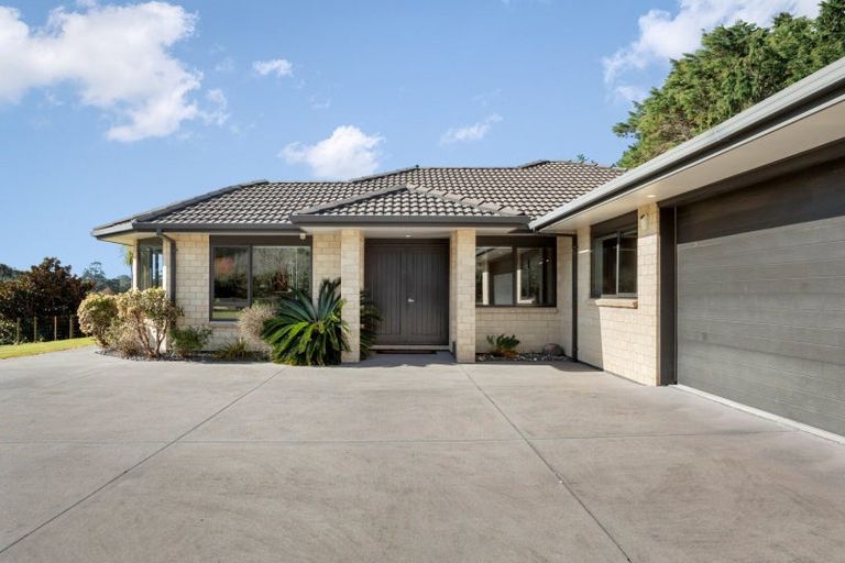 Photo of property in 174c Lund Road, Aongatete, 3178