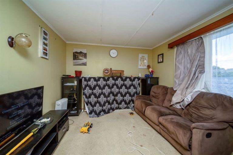 Photo of property in 24 Ramanui Avenue, Hawera, 4610