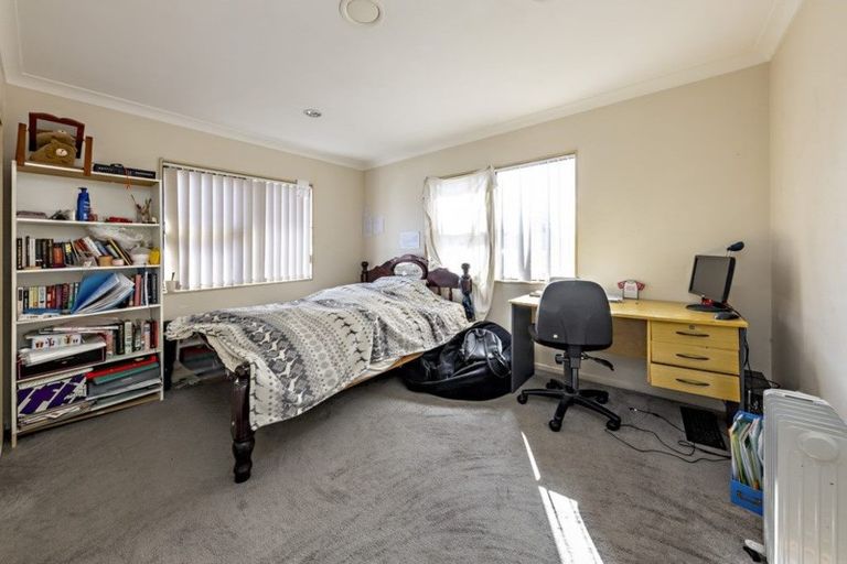 Photo of property in 16a Freyberg Avenue, Papatoetoe, Auckland, 2104