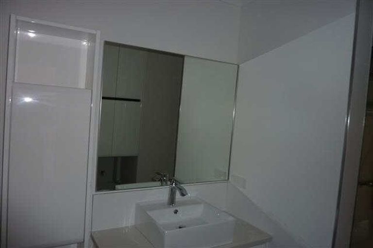 Photo of property in 162u3 Massey Street, Frankton, Hamilton, 3204