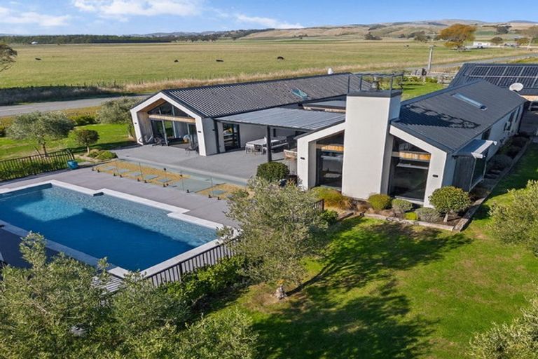 Photo of property in 3/104 White Rock Road, Martinborough, 5781