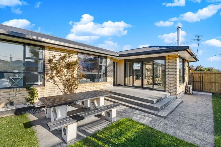 Photo of property in 327 Ferry Road, Waltham, Christchurch, 8011