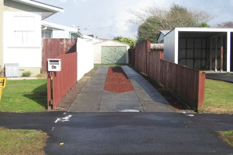 Photo of property in 4b Cricket Place, Melville, Hamilton, 3206