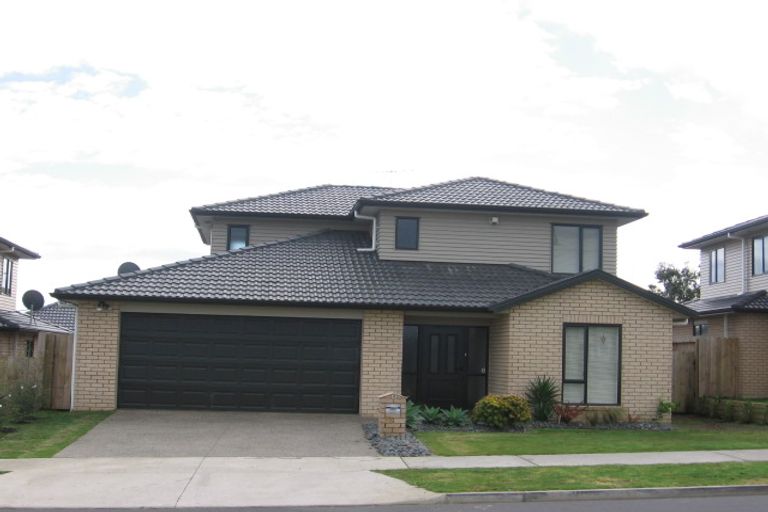 Photo of property in 62 Cyril French Drive, Flat Bush, Auckland, 2016