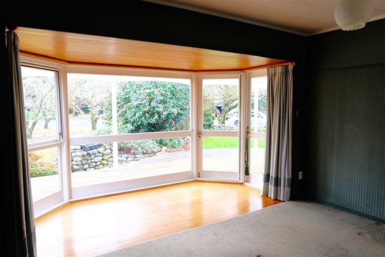 Photo of property in 67 Reading Street, Greytown, 5712