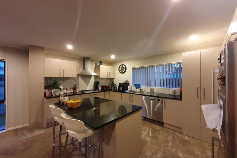 Photo of property in 813 Te Atatu Road, Te Atatu Peninsula, Auckland, 0610