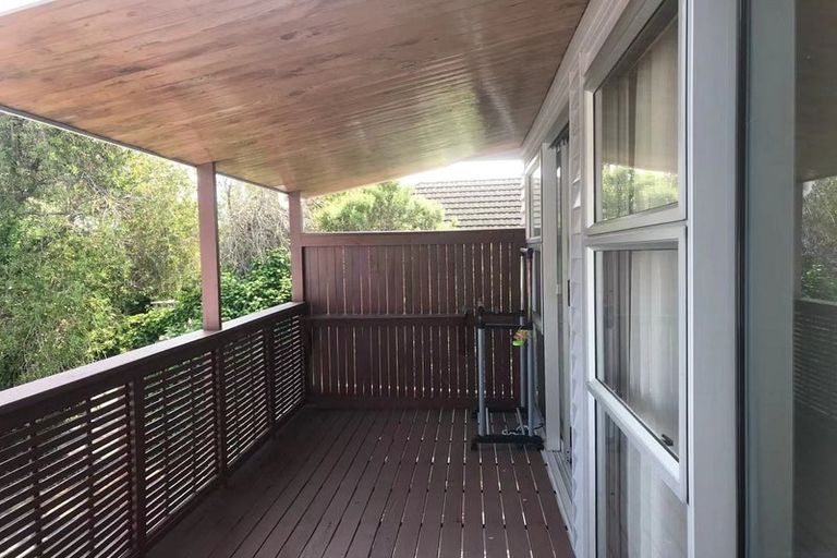 Photo of property in 17 Trafalgar Road, Milford, Auckland, 0620