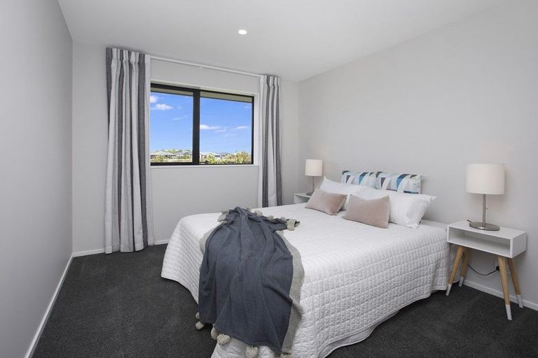 Photo of property in 14 Godley Place, Woodend, 7610