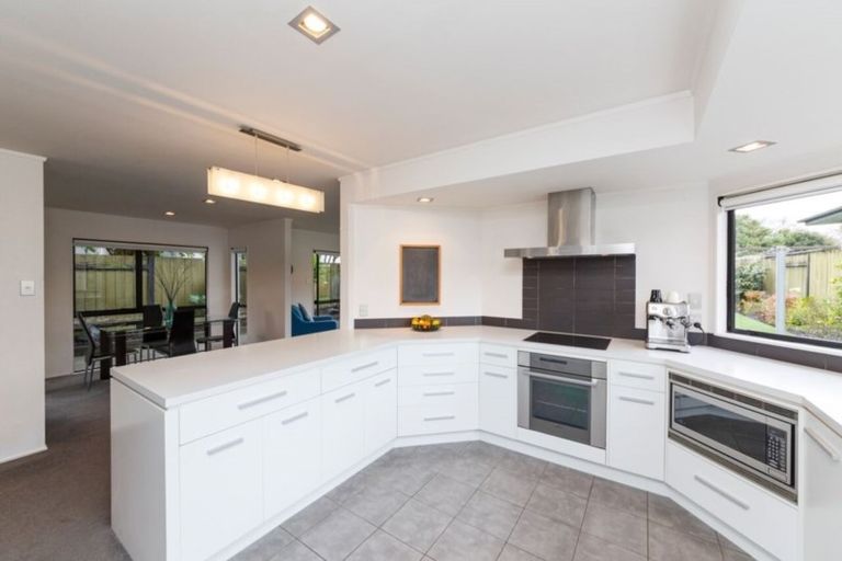 Photo of property in 61 Jickell Street, Hokowhitu, Palmerston North, 4410