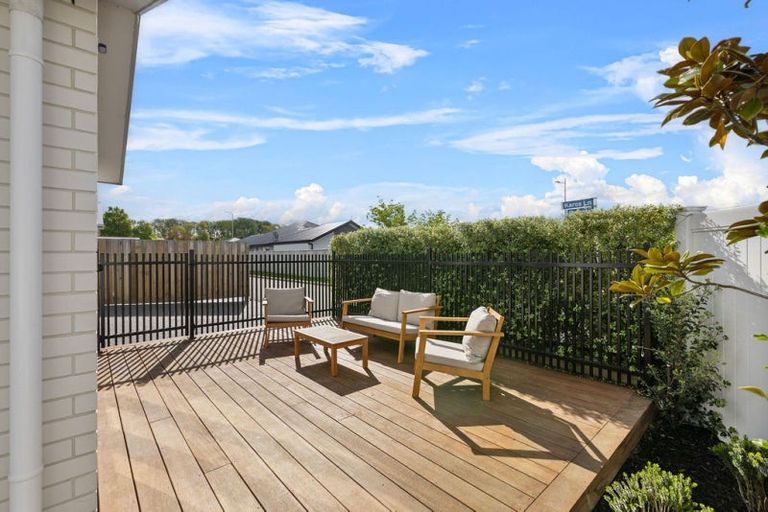 Photo of property in 7 Eminence Drive, Northwood, Christchurch, 8051