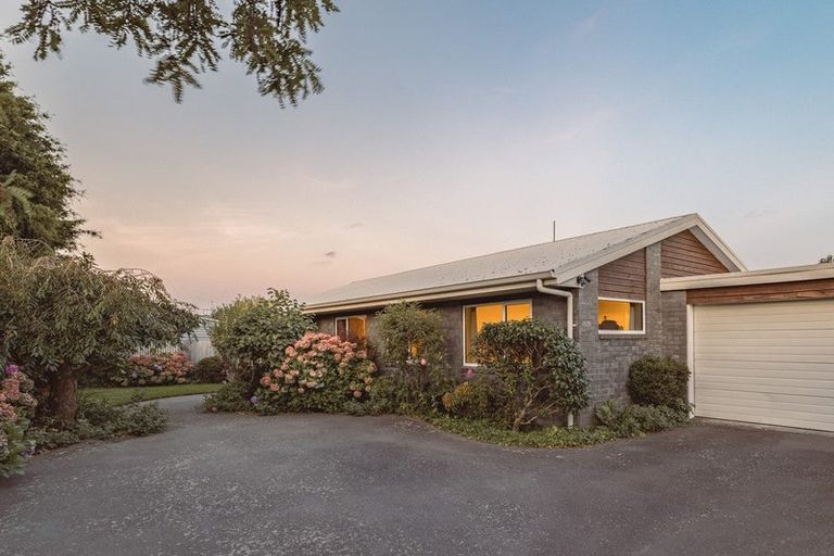 Photo of property in 116 Harewood Road, Papanui, Christchurch, 8053