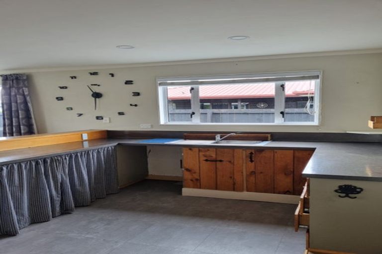 Photo of property in 22 Amberley Beach Road, Amberley, 7410