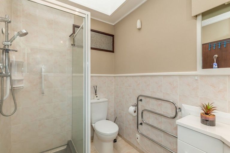Photo of property in 14 Kennedy Drive, Levin, 5510