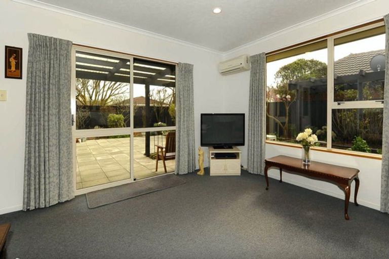 Photo of property in 38 Kintyre Drive, Broomfield, Christchurch, 8042