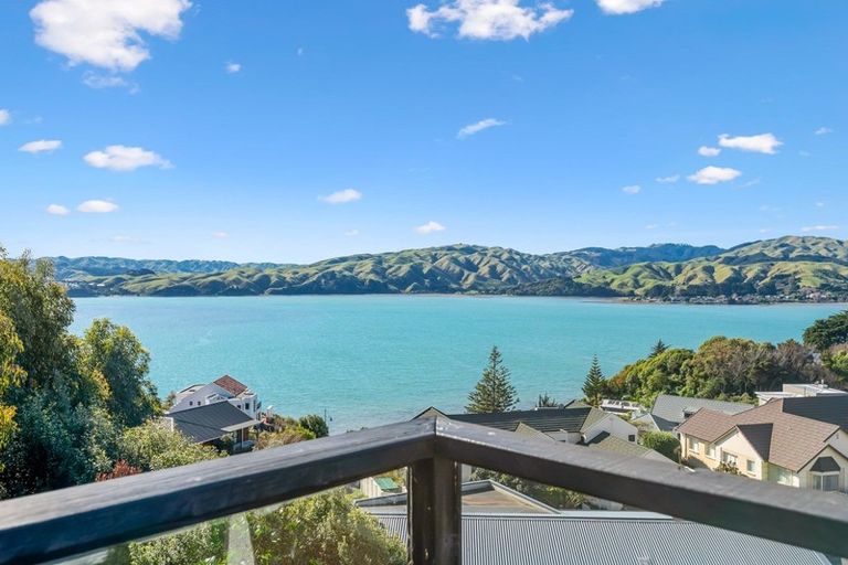 Photo of property in 12 The Topdeck, Whitby, Porirua, 5024