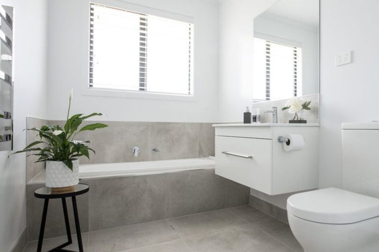 Photo of property in 8 Tirikatene Avenue, Paerata, Pukekohe, 2124