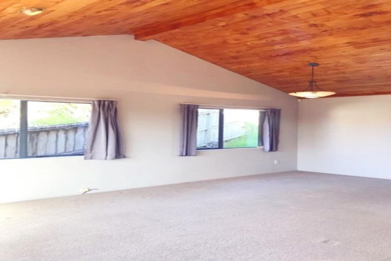 Photo of property in 29a Rosedale Road, Pinehill, Auckland, 0632