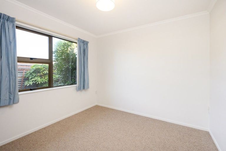 Photo of property in 1/633 Ferguson Street, Terrace End, Palmerston North, 4410