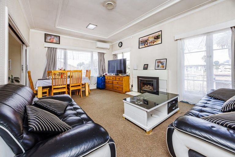 Photo of property in 142 Kolmar Road, Papatoetoe, Auckland, 2025