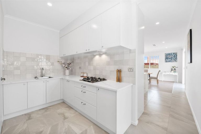 Photo of property in 13 Drumconnell Drive, Flat Bush, Auckland, 2019