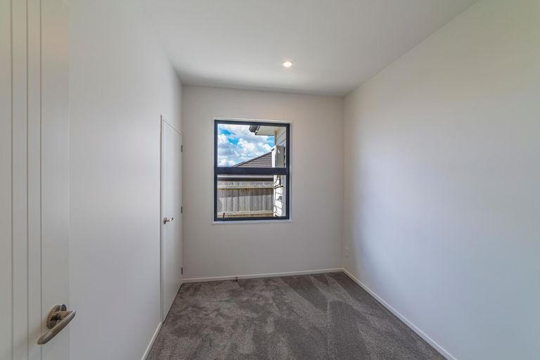 Photo of property in 18 Parton Road, Pukekohe, 2120