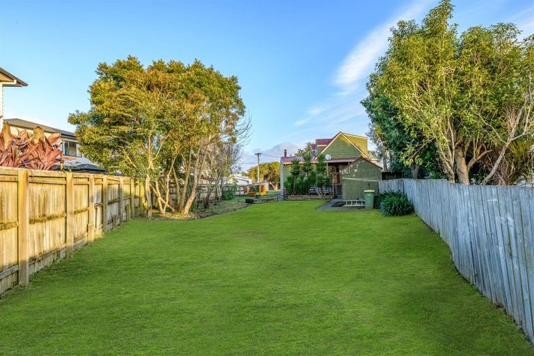 Photo of property in 5 Harrington Road, Henderson, Auckland, 0610