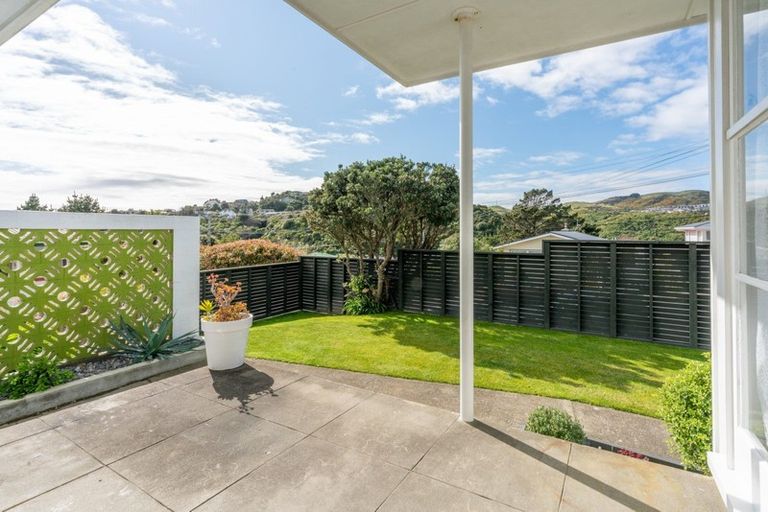 Photo of property in 15 Mark Avenue, Paparangi, Wellington, 6037