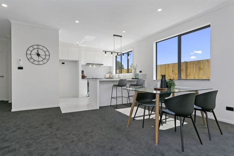 Photo of property in 20 Rose Leigh Drive, Cambridge, 3434