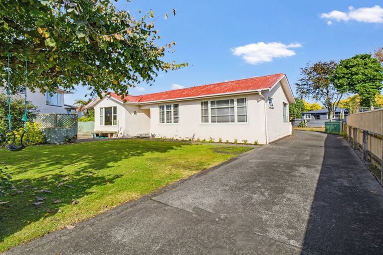 Photo of property in 36 Gloucester Street, Takaro, Palmerston North, 4412