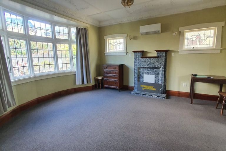 Photo of property in 98 Nairn Street, Mount Cook, Wellington, 6011