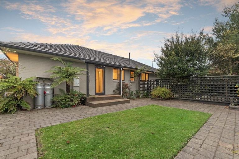 Photo of property in 120 Glandovey Road, Strowan, Christchurch, 8052