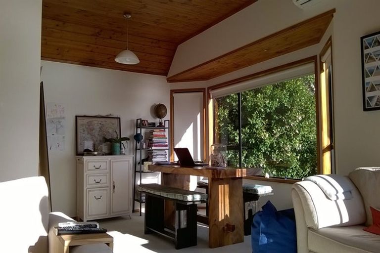 Photo of property in 2/34 Oruamo Place, Beach Haven, Auckland, 0626