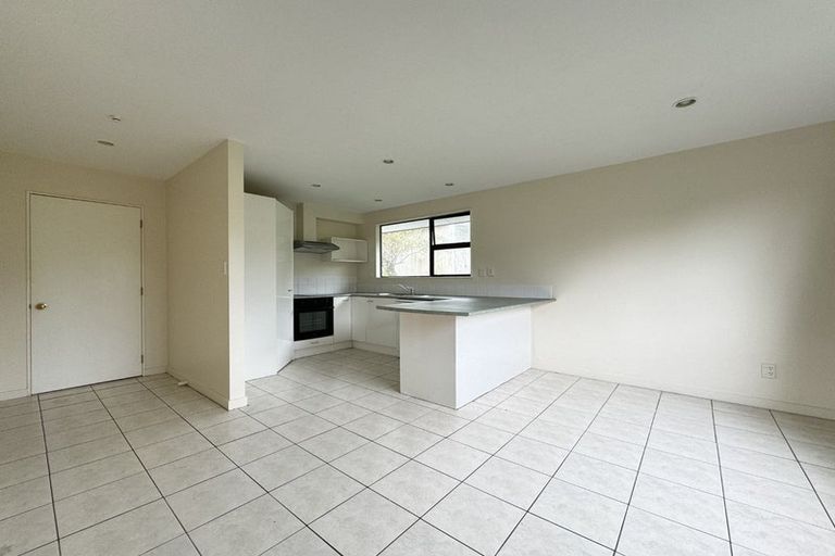 Photo of property in 4a Mcmahon Way, Paparangi, Wellington, 6037