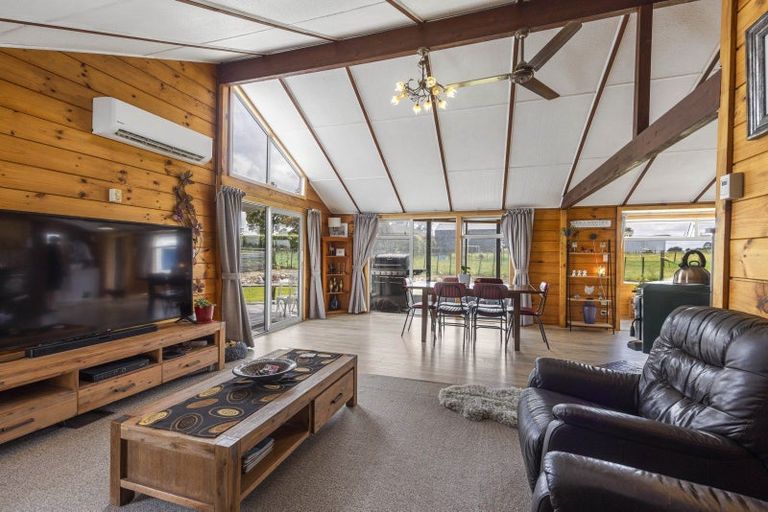 Photo of property in 15 Fairbank Avenue, Stratford, 4332