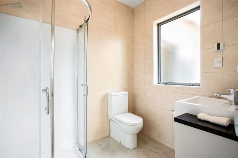 Photo of property in 8 Jezero Drive, Massey, Auckland, 0614