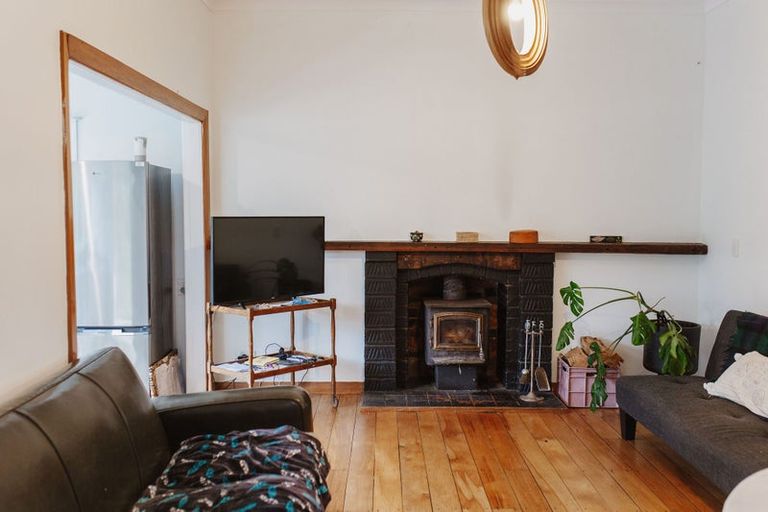 Photo of property in 1 Jervois Terrace, Ohau, Levin, 5570